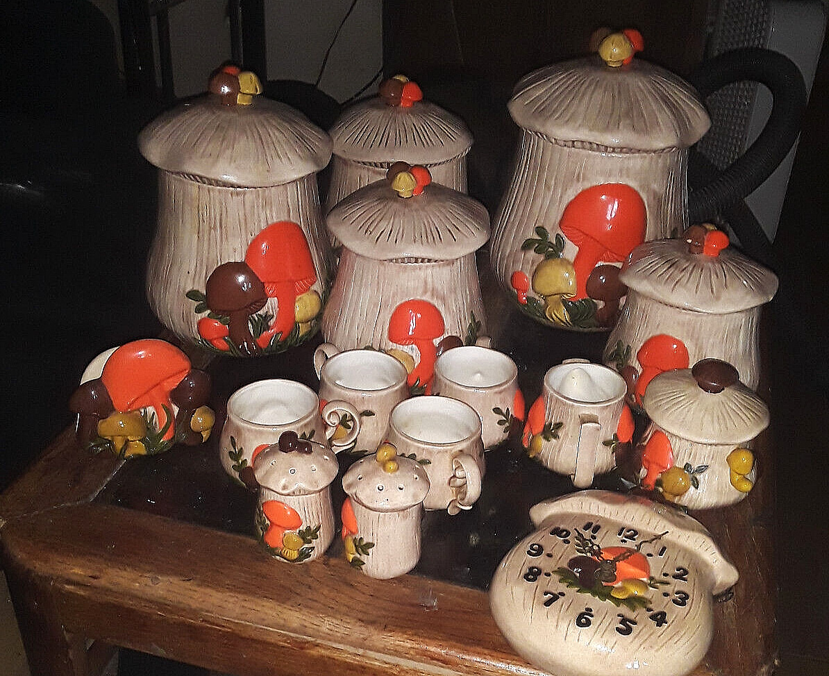 20 pc Vtg Arnel's Mushroom Canister Set mugs,ckock Retro 1970s  