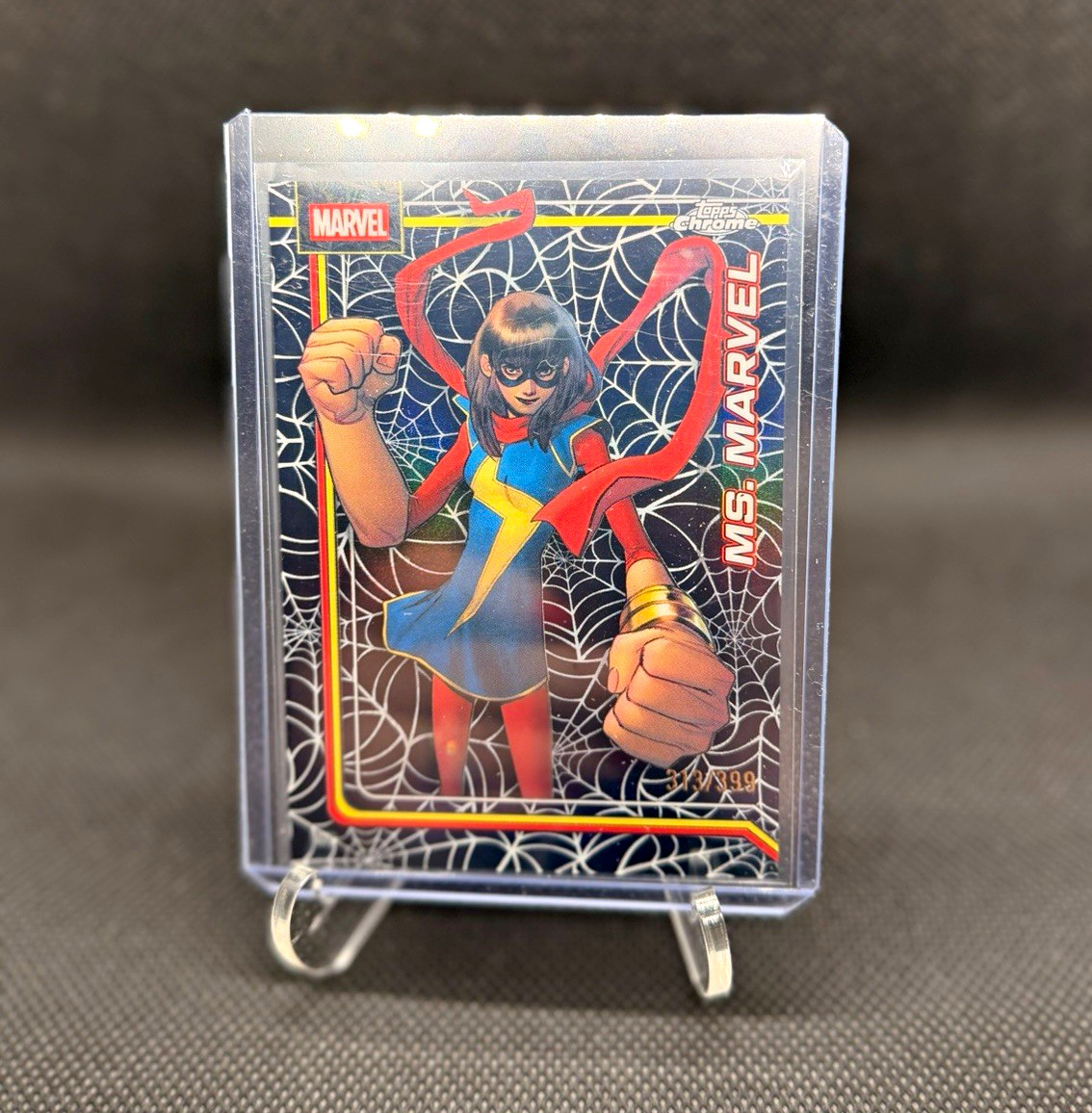Topps 2016 Topps Chrome Marvel Ms. Marvel #083 Serial Numbered /399