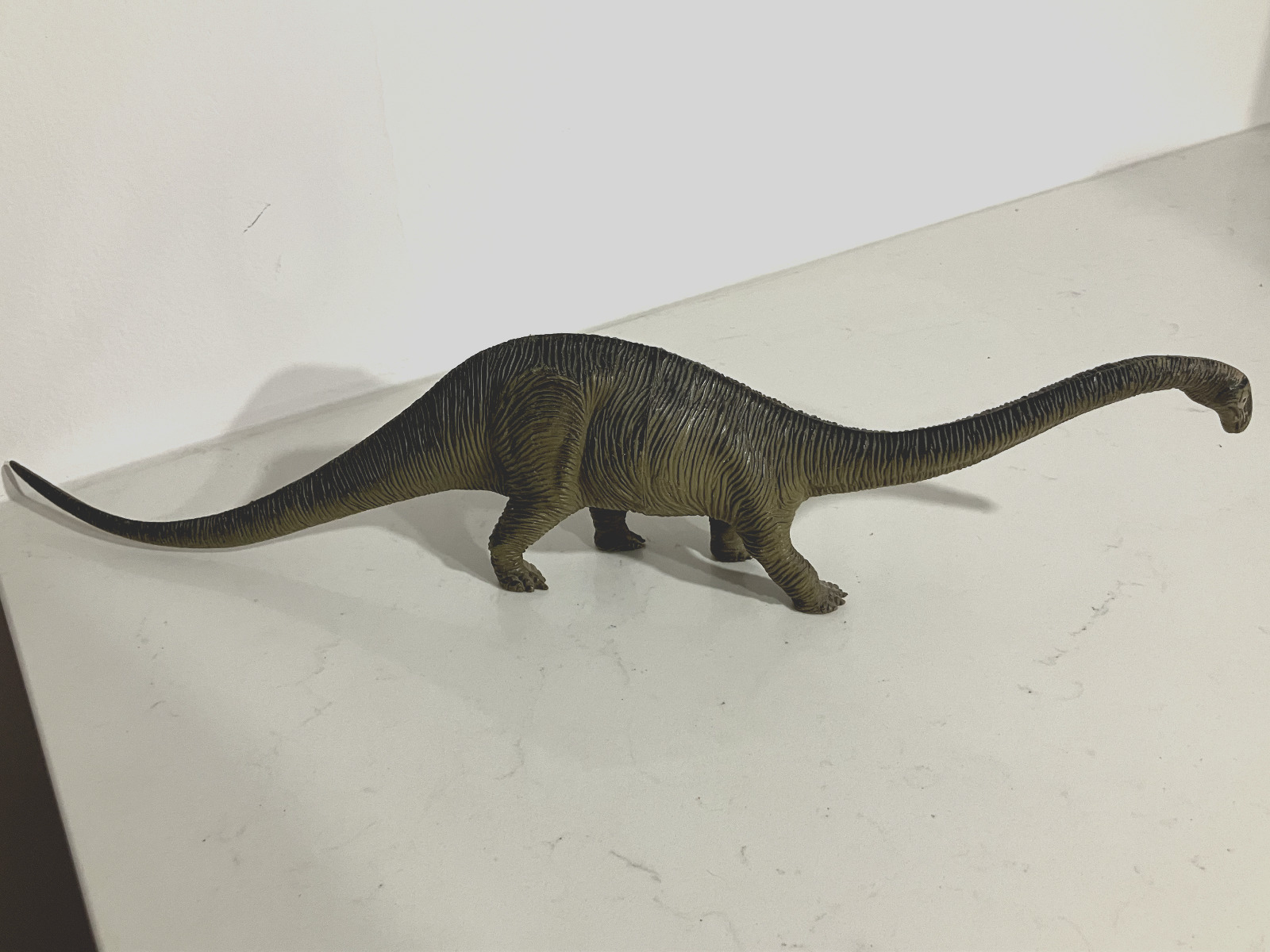 VIntage Larami Diplodocus Dinosaur Model Toy Jurassic  Prehistoric Figure 18\