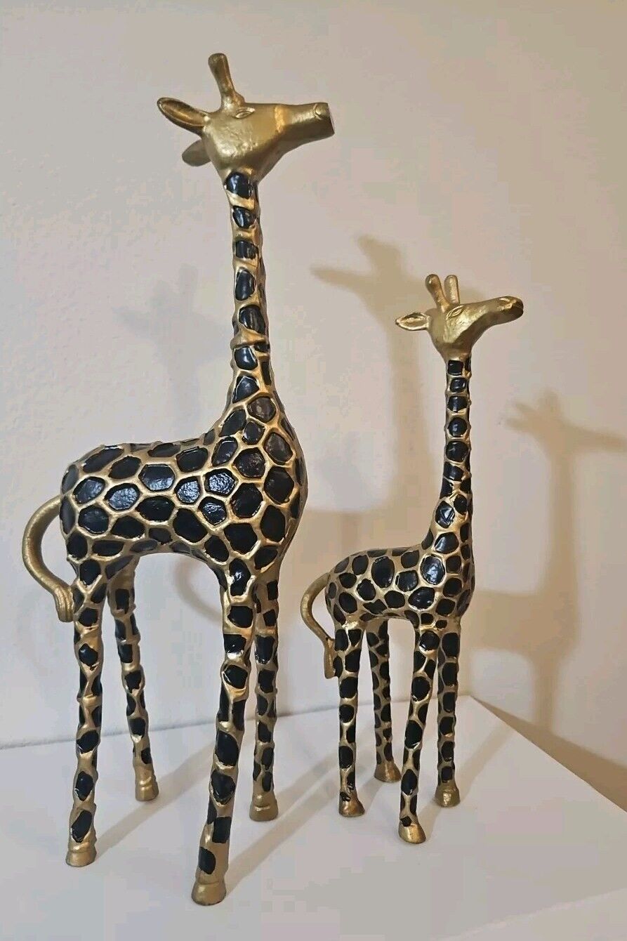Vintage Metal Giraffe sculptures - Lot Of 2 