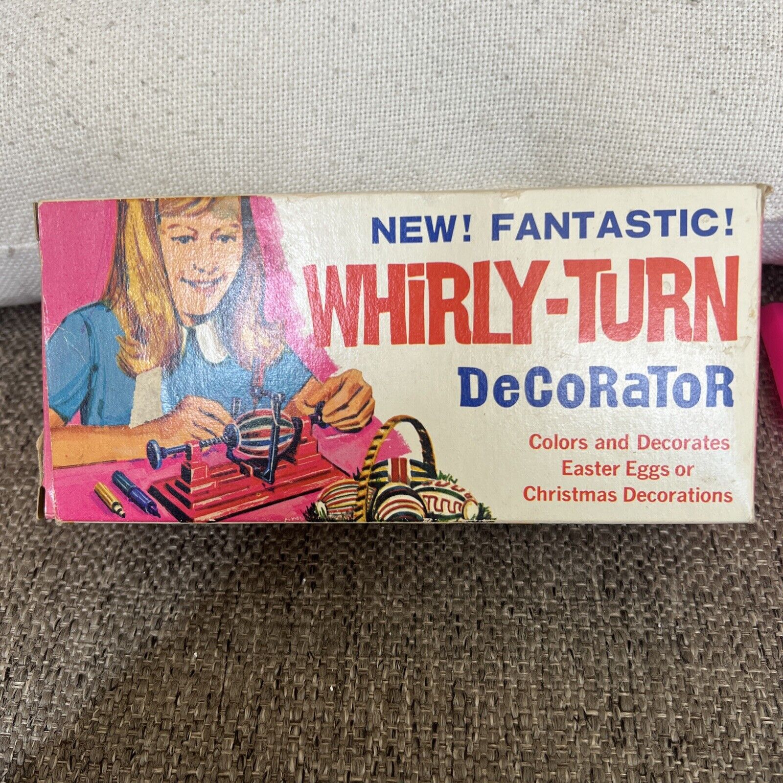 Vintage WHIRLY-TURN Easter Egg Decorator Machine w/ Original Box   Toys n\'Things