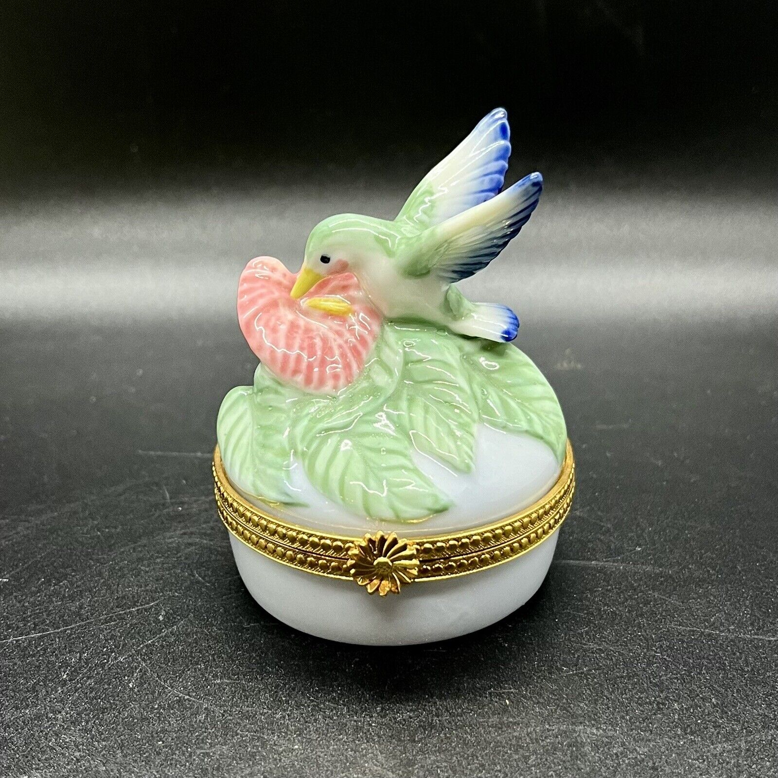 Vintage Takahashi Porcelain Hummingbird Flower Trinket Box 2.5”