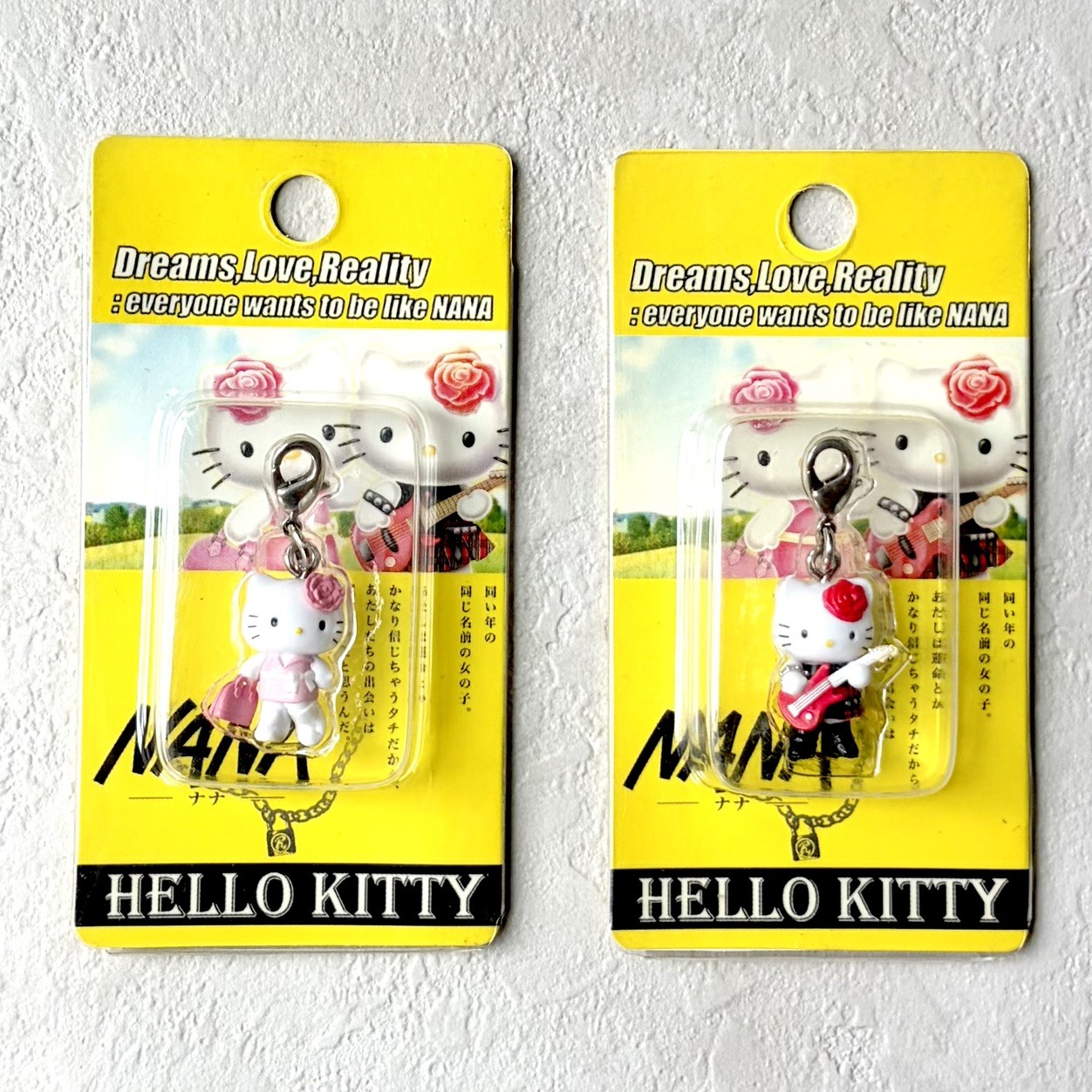 SANRIO Hello Kitty Vintage Limited Zipper Charms 2005 NANA Collaboration SANRIO Hello Kitty Vintage Limited Zipper Charms 2005 NANA Collaboration