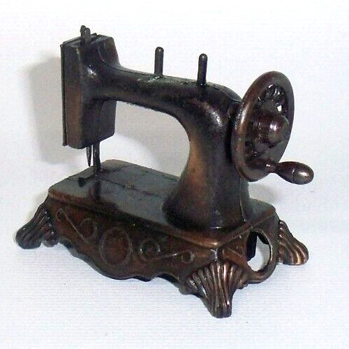 Vintage Hong Kong Die Cast Mini Sewing Machine Pencil Sharpener 2.5\