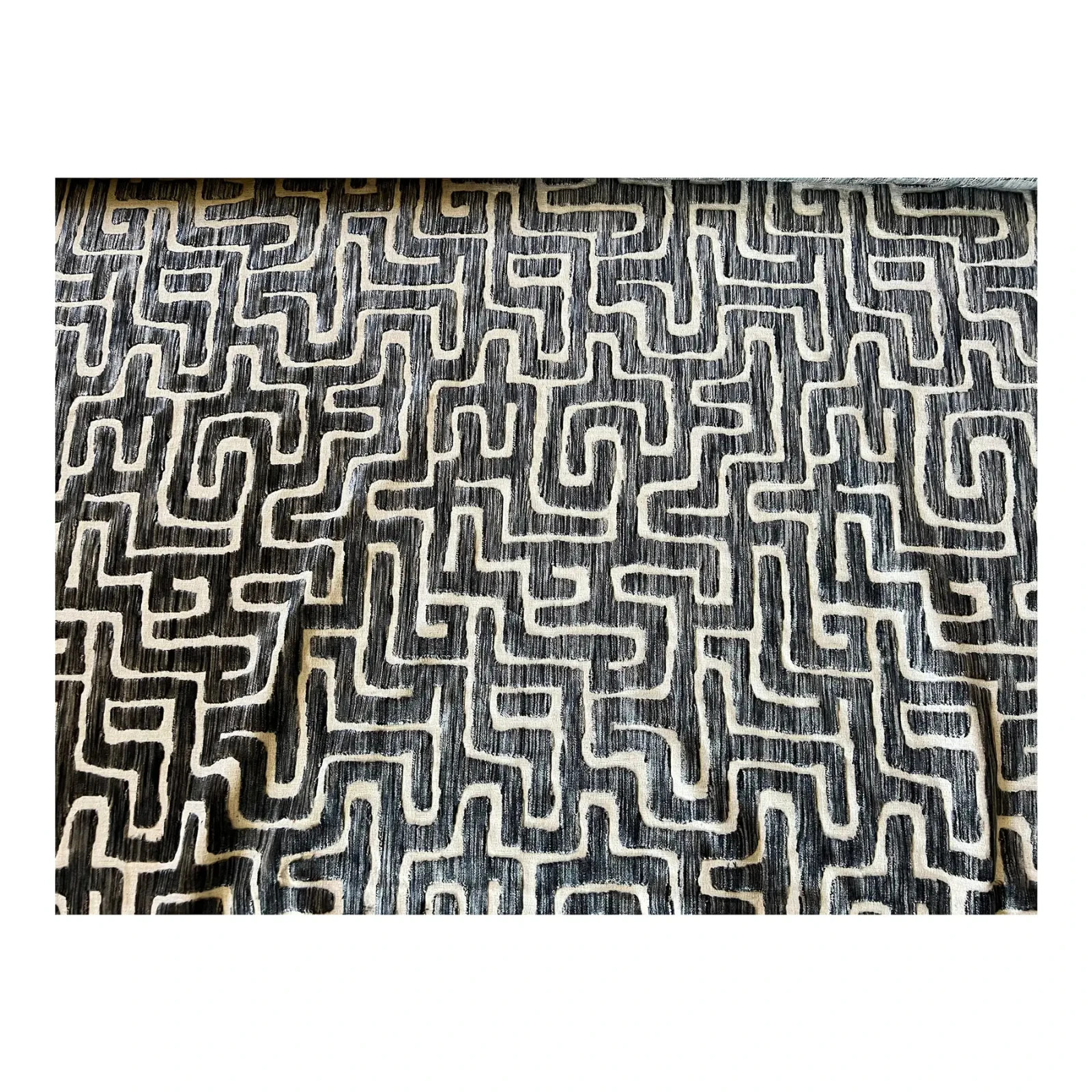 2 yds Kravet Blended Fabric on Linen 35721-218 2 yds Kravet Blended Fabric on Linen 35721-218