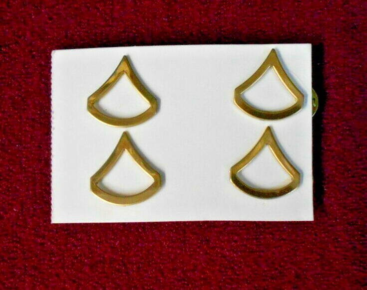 US ARMY GOLD TONE PRIVATE FIRST CLASS (E-3) COLLIER PIN INSIGNA NEW LOT OF 4