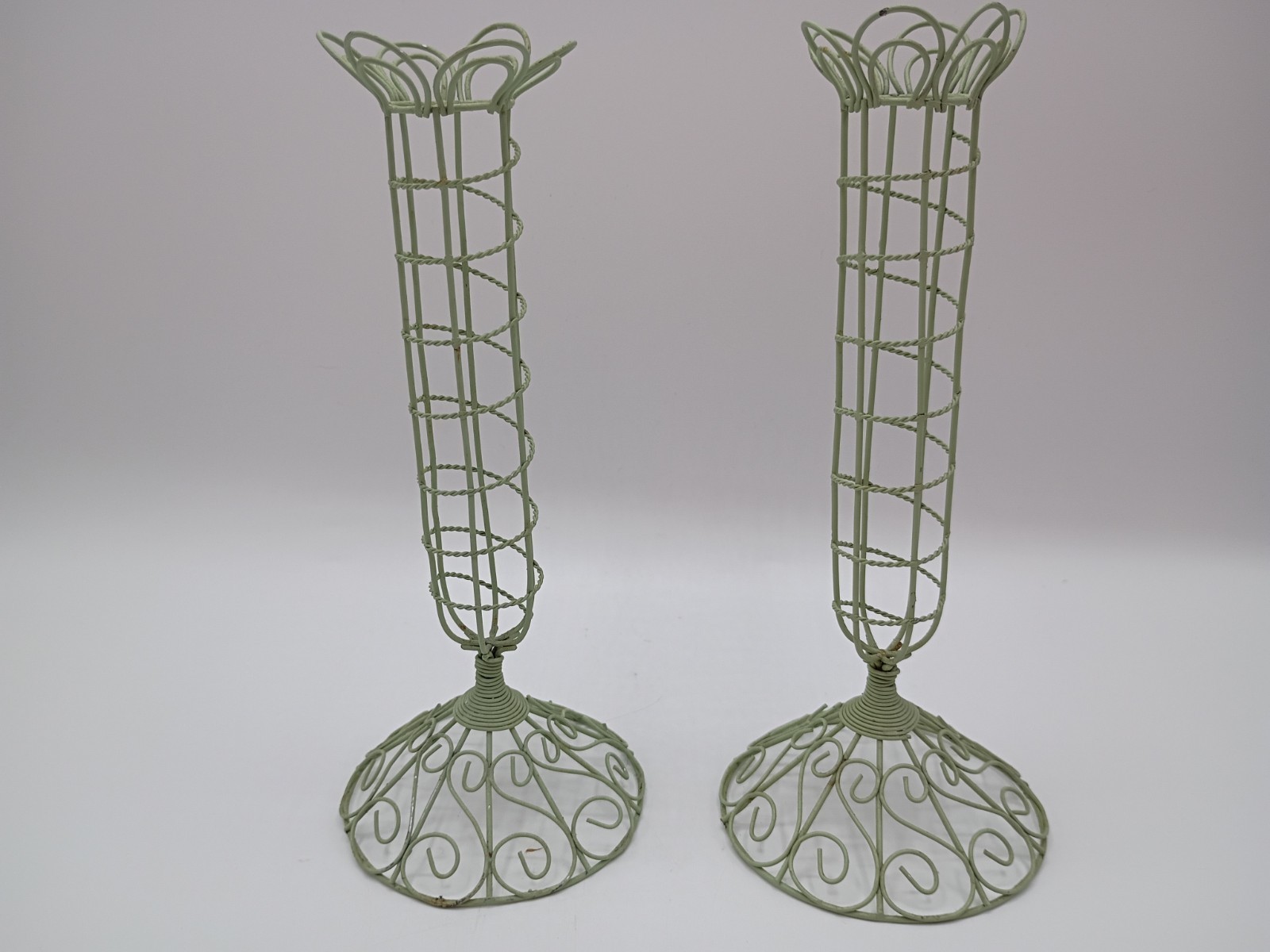 Vtg Pair French Style Green Wire Dried Flower Vases / Candle holders Unique
