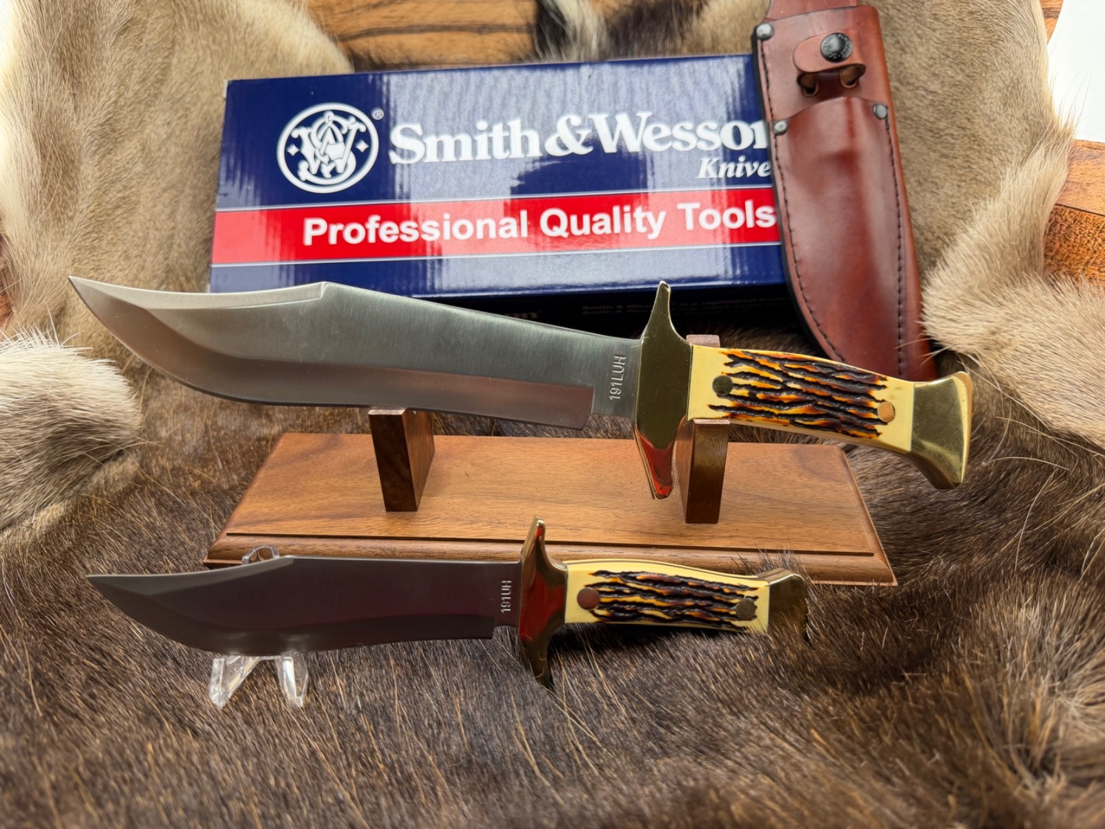 Uncle Henry  Piggyback 2 Knife Set With Staglon Handles & Leather Sheath Mint