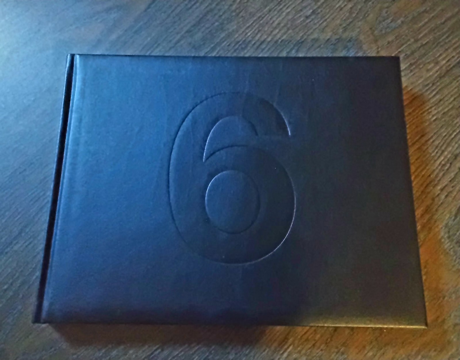 Rare BMW E63/E64 6 Series (645Ci) Hardcover Press Kit / Media Book with Disc... Rare BMW E63/E64 6 Series (645Ci) Hardcover Press Kit / Media Book with Disc...