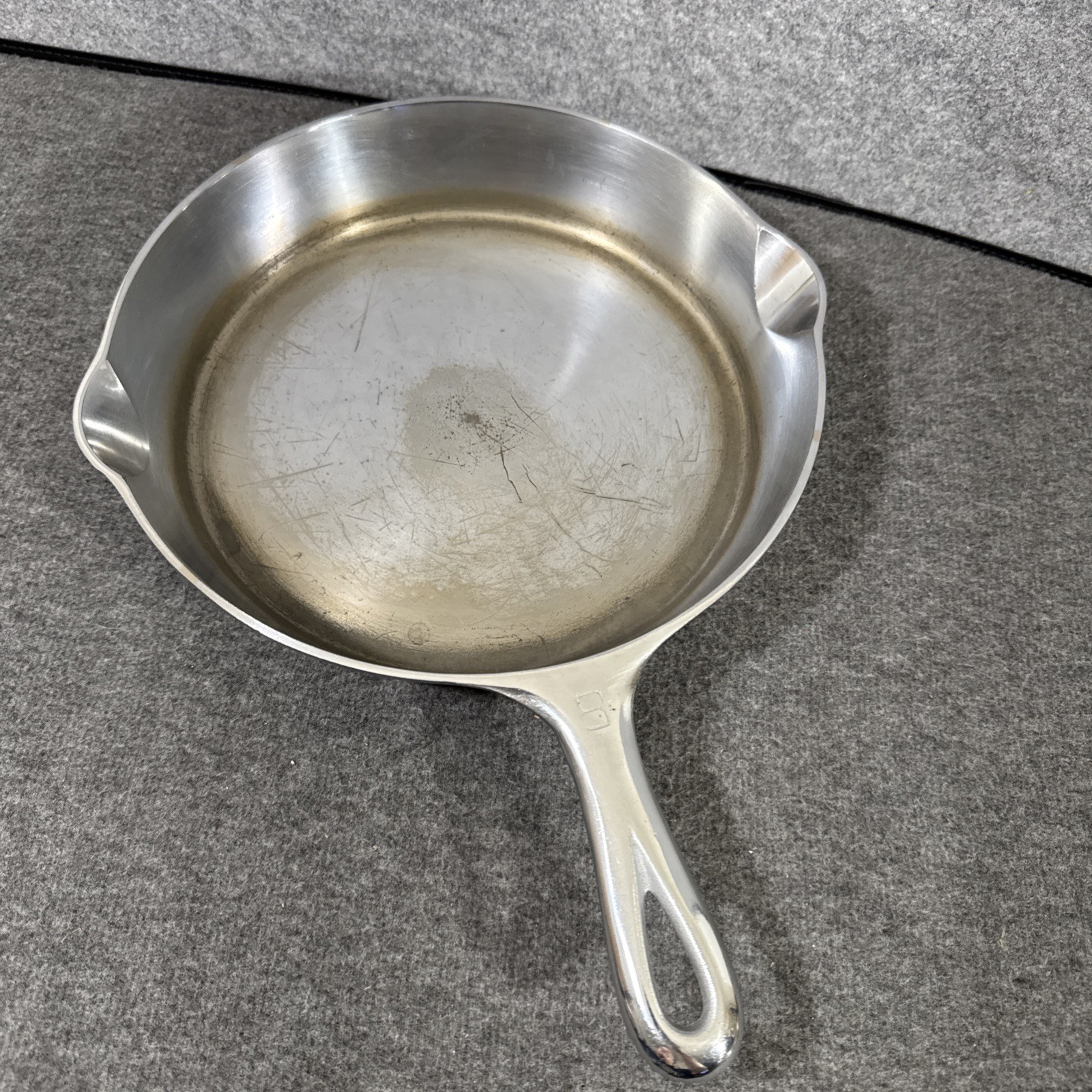 Griswold #8 704S Cast Iron chrome/nickel skillet Erie Big Block Logo Erie PA USA Griswold #8 704S Cast Iron chrome/nickel skillet Erie Big Block Logo Erie PA USA