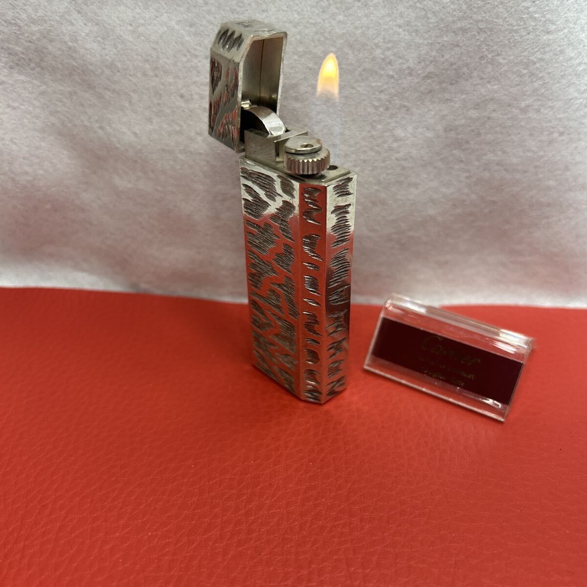 Vintage Cartier Lighter Pentagonal/Silver/Hand-engraved pattern