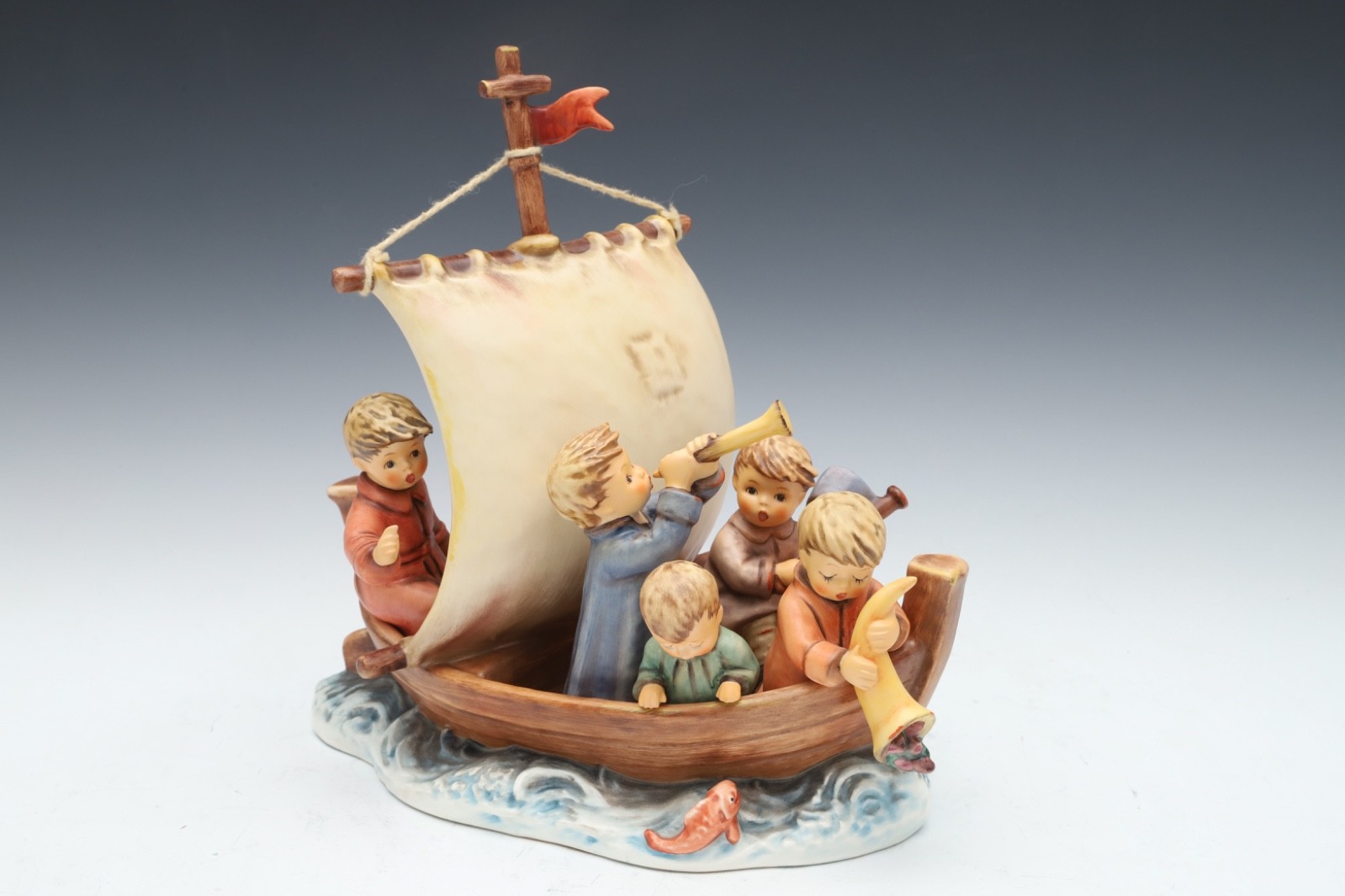 Hummel Goebel Land In Sight Porcelain Figurine 530 With Box