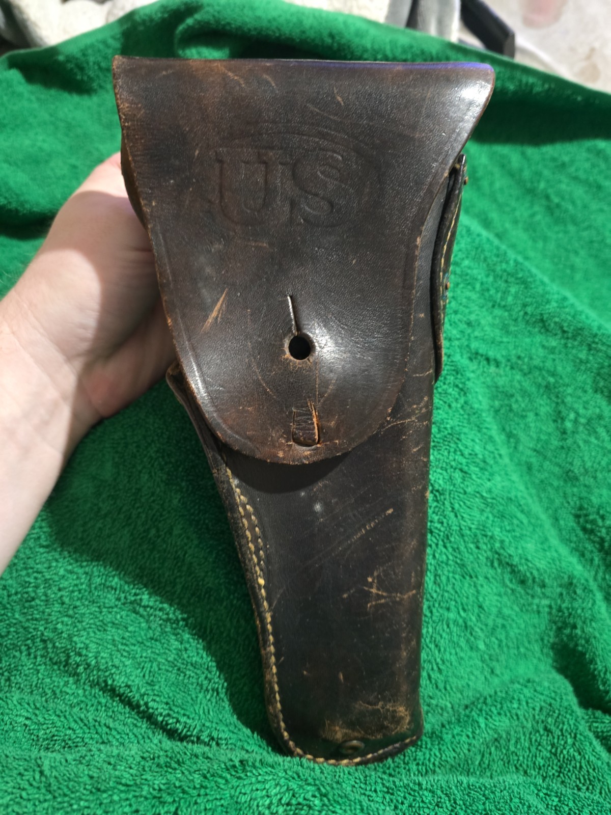Vintage WW II US Model 1916 Brown Leather Pistol Holster for Colt 1911 Vintage WW II US Model 1916 Brown Leather Pistol Holster for Colt 1911