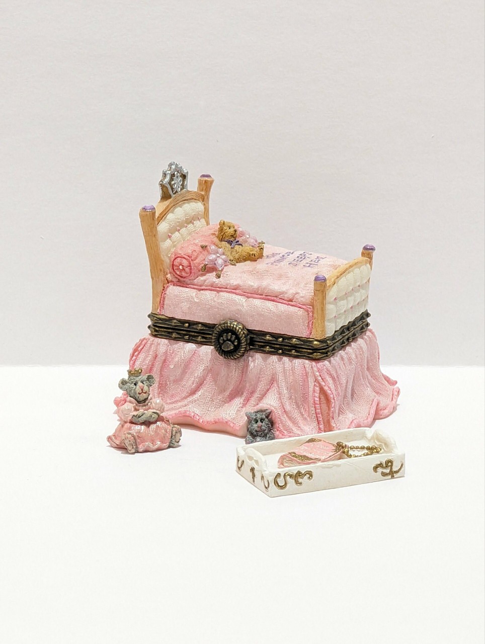 Boyds Bears Treasure Box The Royal Bed w/Princess Pipsqueak McNibble 392164 NIB Boyds Bears Treasure Box The Royal Bed w/Princess Pipsqueak McNibble 392164 NIB
