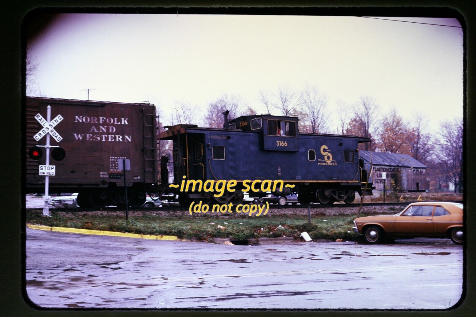1973 C&O Chesapeake and Ohio Caboose #3166 at Holly Michigan N&W, Org Slide c23a