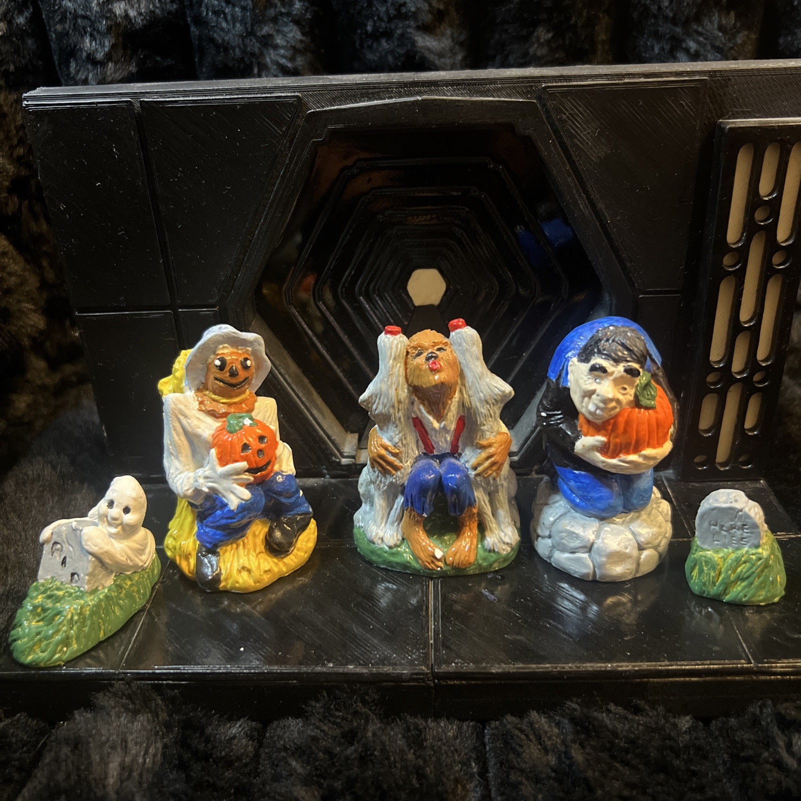 1989 Vintage Halloween 2.75 Inch Figurines Hand Painted Super Rare π₯ 1989 Vintage Halloween 2.75 Inch Figurines Hand Painted Super Rare π₯