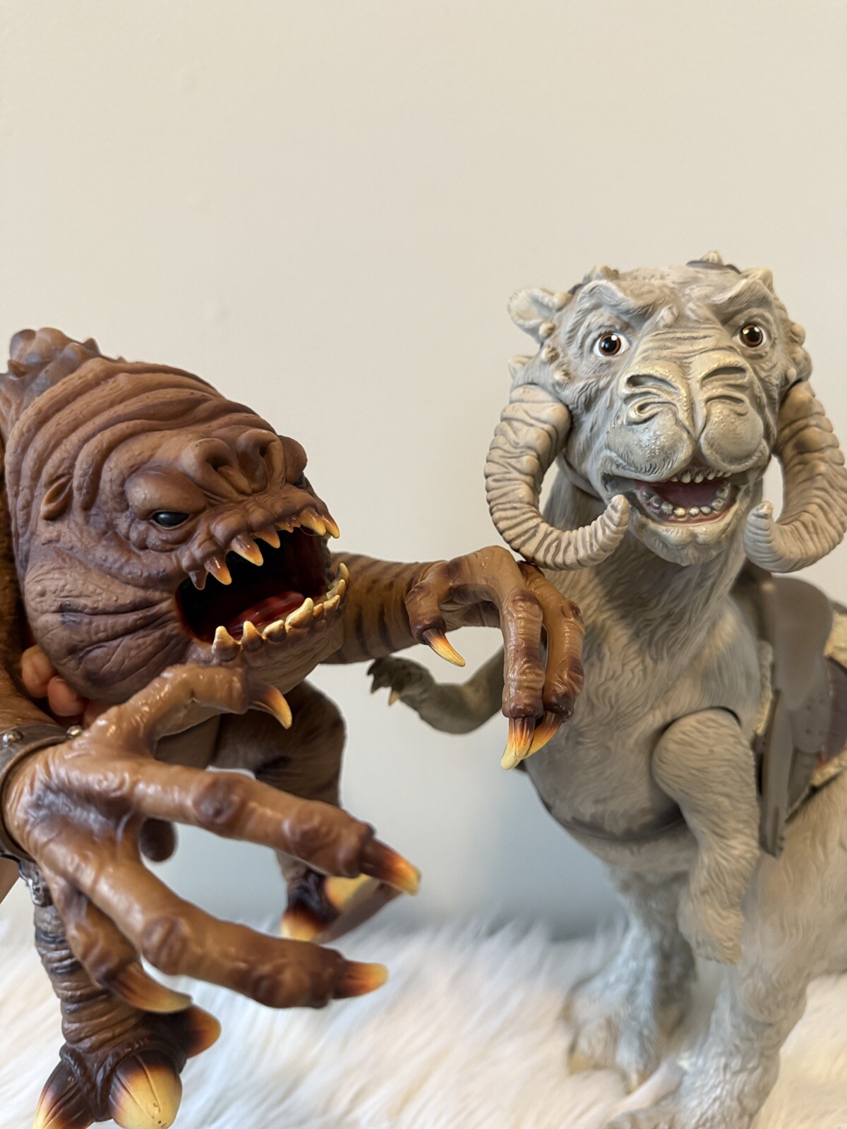 2002 Hasbro Star Wars Tauntaun 17” Luke Skywalker & Rancor Monster 1998 Set 2002 Hasbro Star Wars Tauntaun 17” Luke Skywalker & Rancor Monster 1998 Set