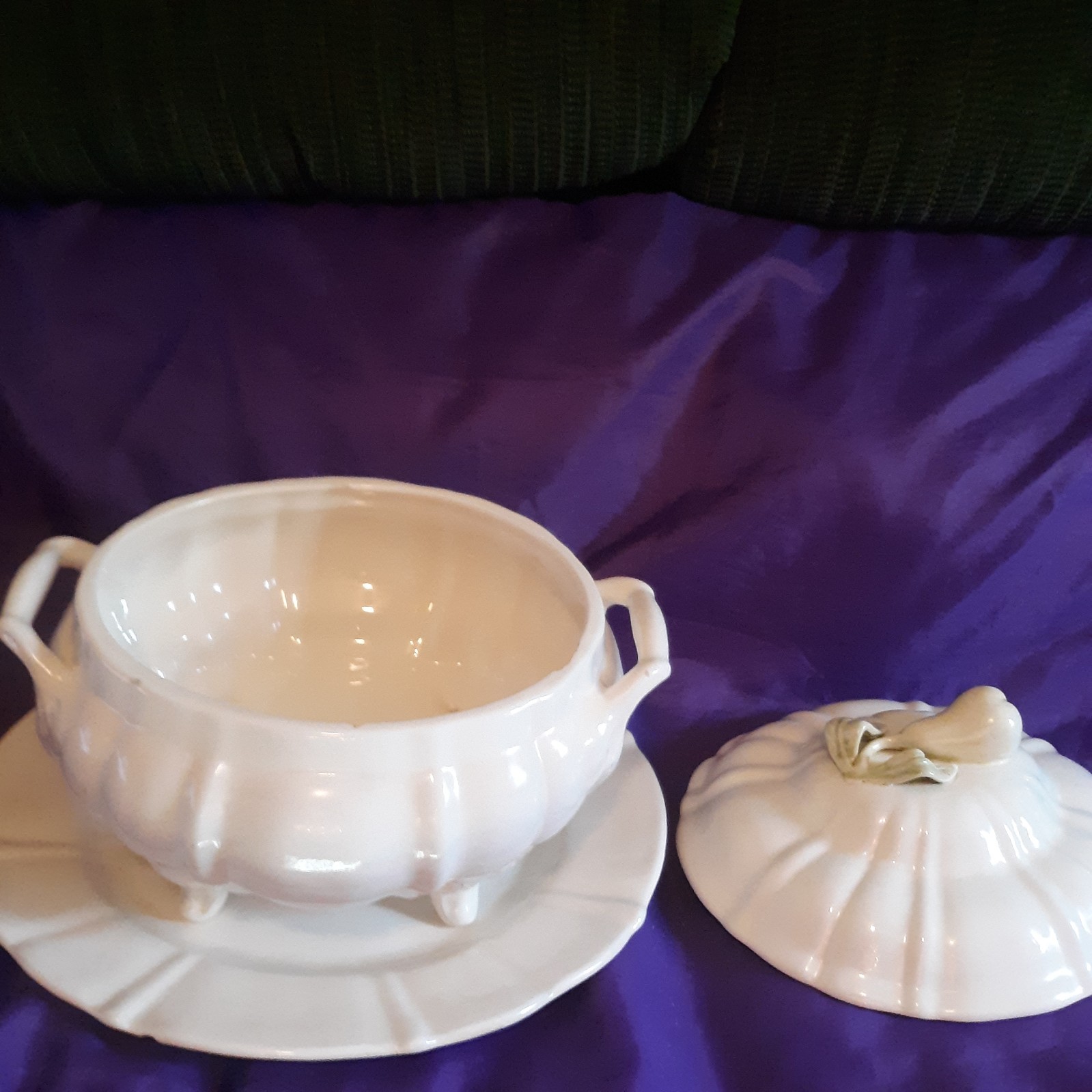 Soup Tureen Ceramic Huge Vintage/Rare Handmade 3-Piece Cram toned Soup Tureen Ceramic Huge Vintage/Rare Handmade 3-Piece Cram toned