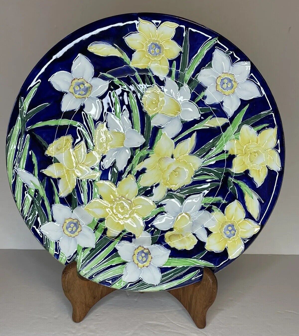 Vintage MALING POTTERY (England) 1940s “Daffodils” Embossed Hand Painted Plate