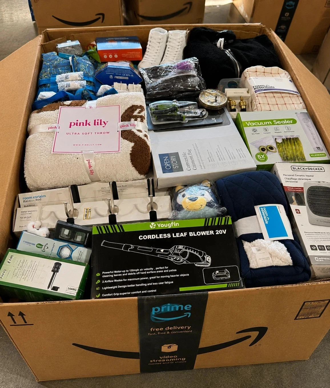 Amazon Warehouse Clearance Mystery Box – Premium Liquidation Stock