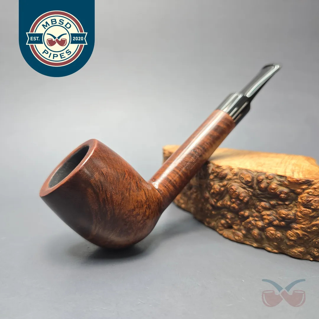 The Everyman (Comoy\'s) 212 Smooth Lovat Estate Briar Pipe