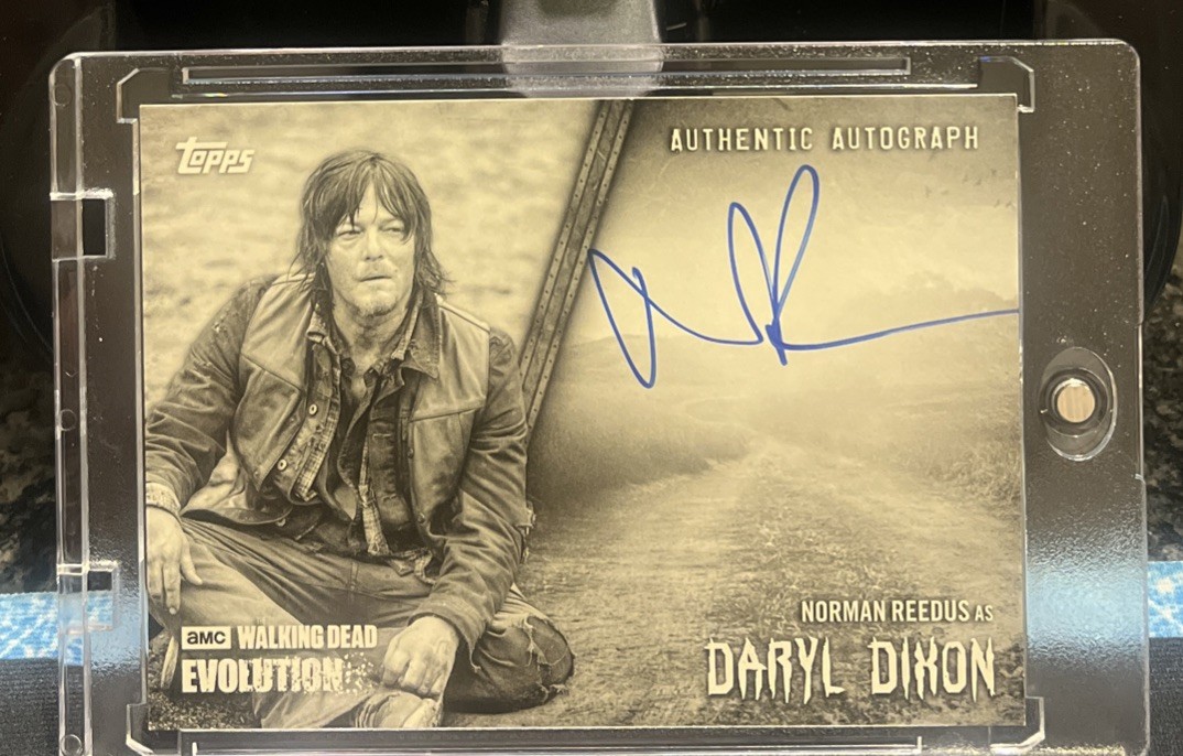 RARE 2017 Topps Walking Dead Daryl Dixon Autograph AUTO hard signed #d /10 RARE 2017 Topps Walking Dead Daryl Dixon Autograph AUTO hard signed #d /10
