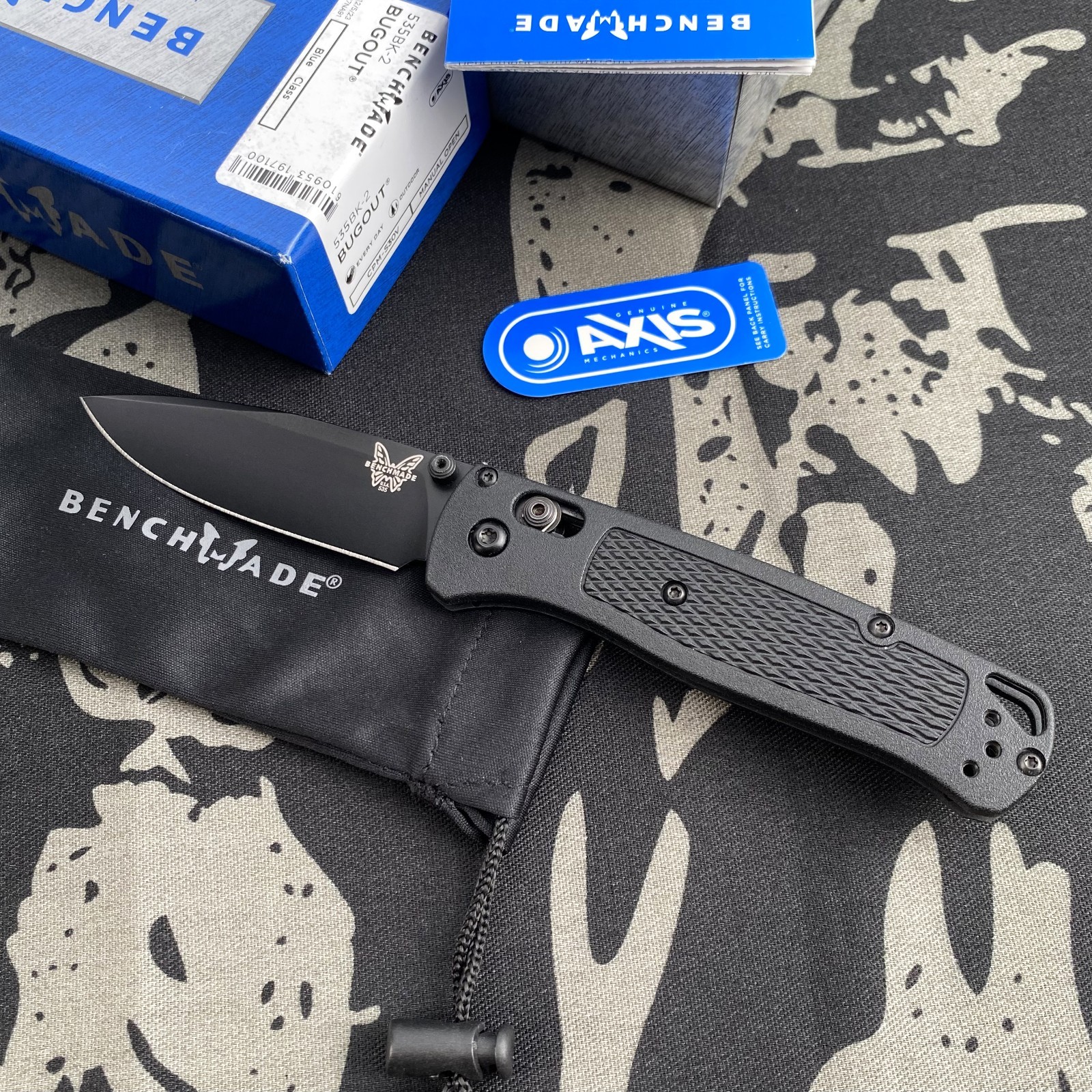 Benchmade 535BK-2 Bugout Black CF-Elite Handle S30V BLADE Folding Knife Benchmade 535BK-2 Bugout Black CF-Elite Handle S30V BLADE Folding Knife