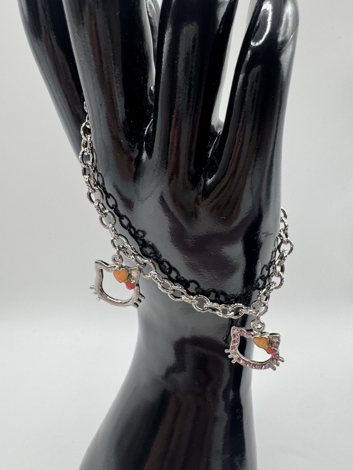 VTG Y2K Hello Kitty Charm Bracelet Silver Tone Pink Rhinestone 8in Toggle Sanrio