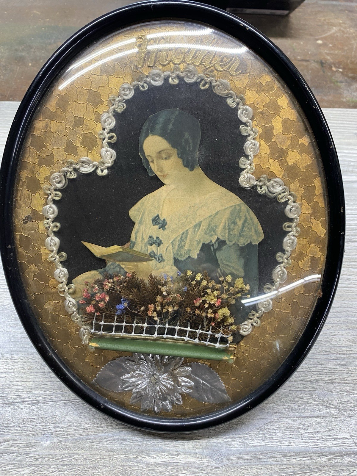 Vintage 3-D Oval Mother Picture Framed Vintage 3-D Oval Mother Picture Framed