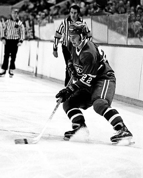 Steve Shutt Of The Montreal Canadiens Skates 1970s ICE HOCKEY OLD PHOTO 1