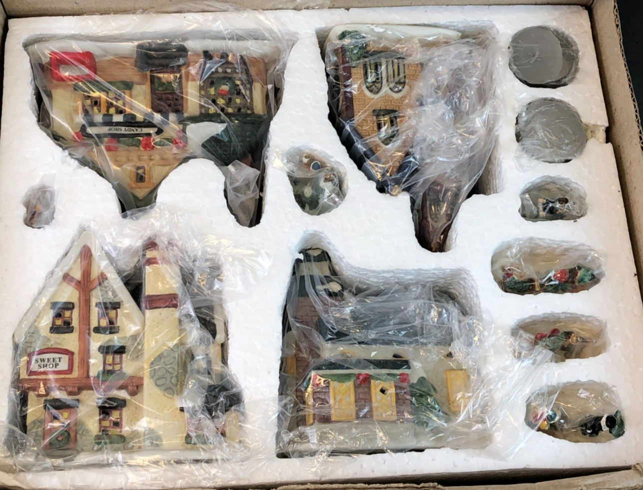 Giftco Inc Christmas VICTORIAN VILLAGE CERAMIC VOTIVE Collection UNUSED NIB Giftco Inc Christmas VICTORIAN VILLAGE CERAMIC VOTIVE Collection UNUSED NIB