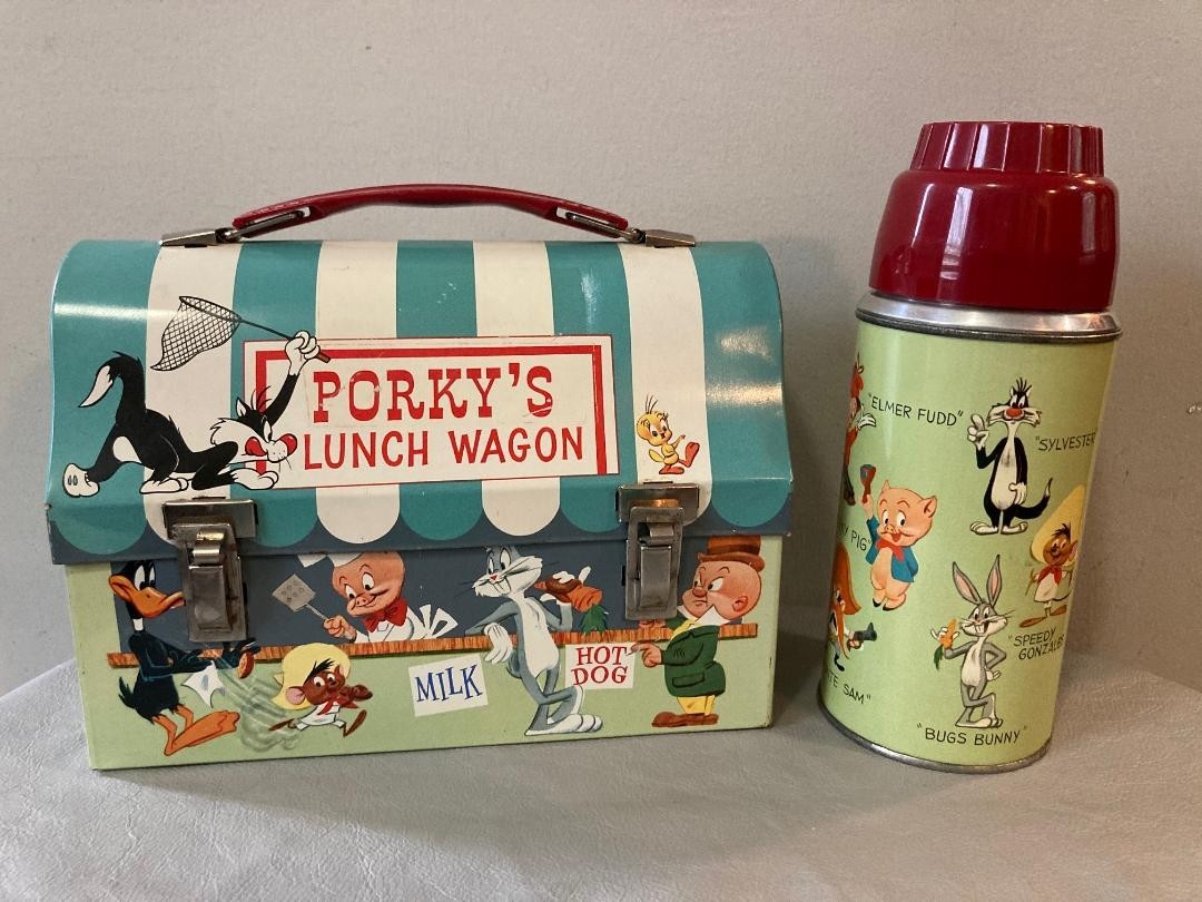 EXCELLENT Vintage 1959 PORKY'S LUNCH WAGON Lunch Box & THERMOS, Warner Bros. EXCELLENT Vintage 1959 PORKY'S LUNCH WAGON Lunch Box & THERMOS, Warner Bros.