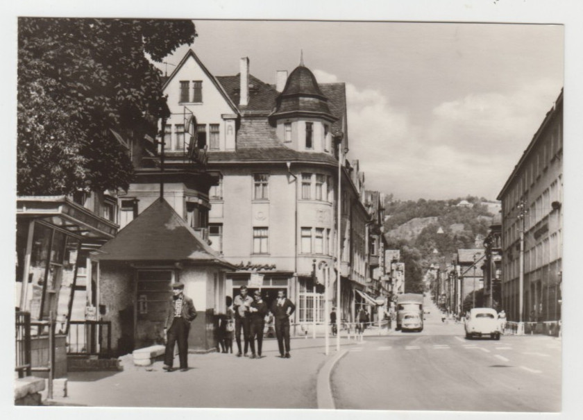 G. Photo Postcard GDR Sonneberg 1973 Karl Marx Street with Drinking Hall