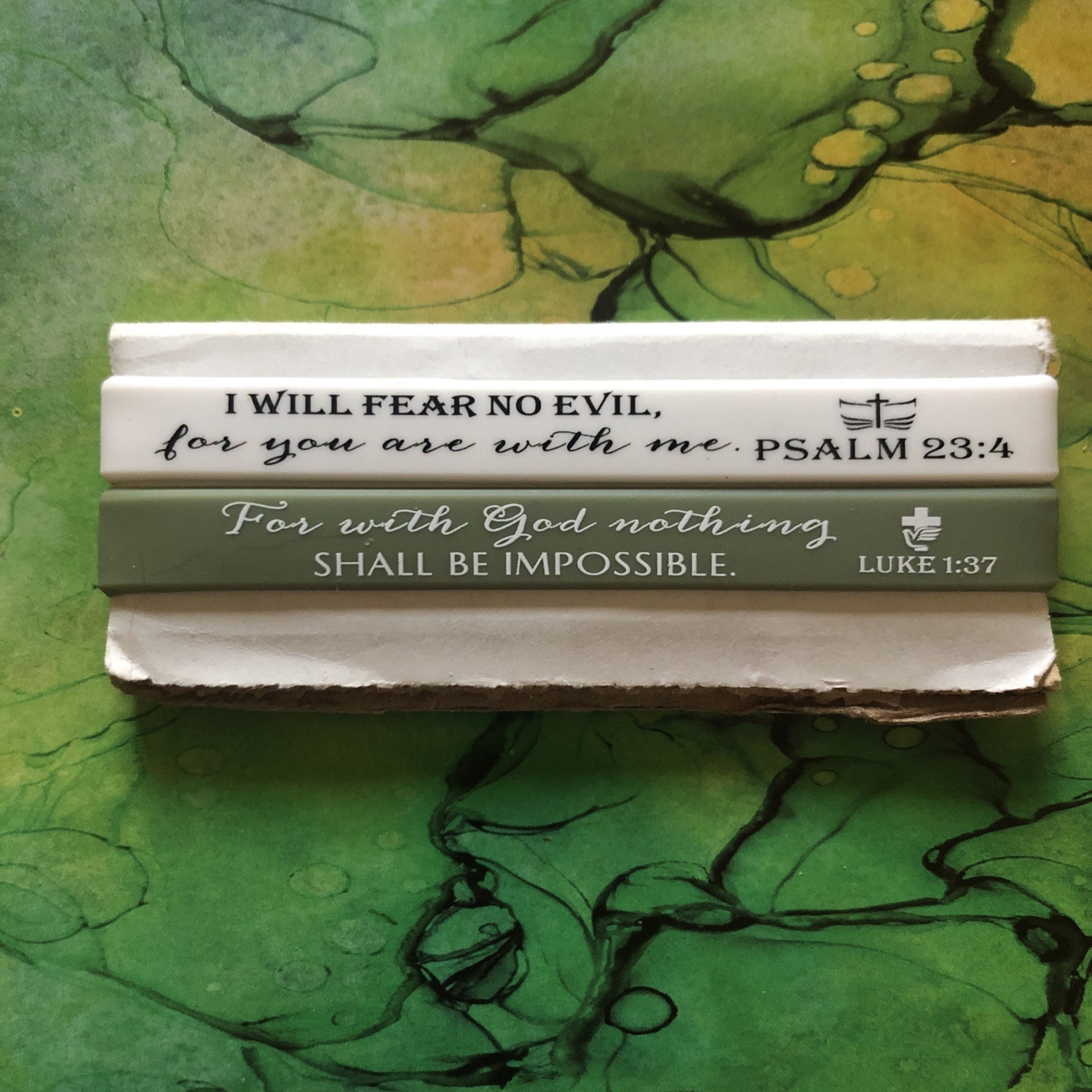 2 Pcs Silicone Christian Bracelet  - Bible Verse Bracelets Psalm 23:4 & Luke 1:3