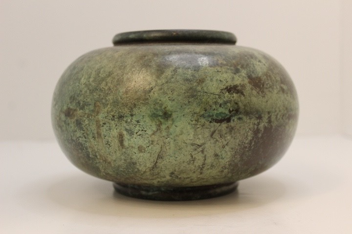 Vintage Japanese Green Mottled Bronze Vase with Rustic Verdigras Patina Vintage Japanese Green Mottled Bronze Vase with Rustic Verdigras Patina