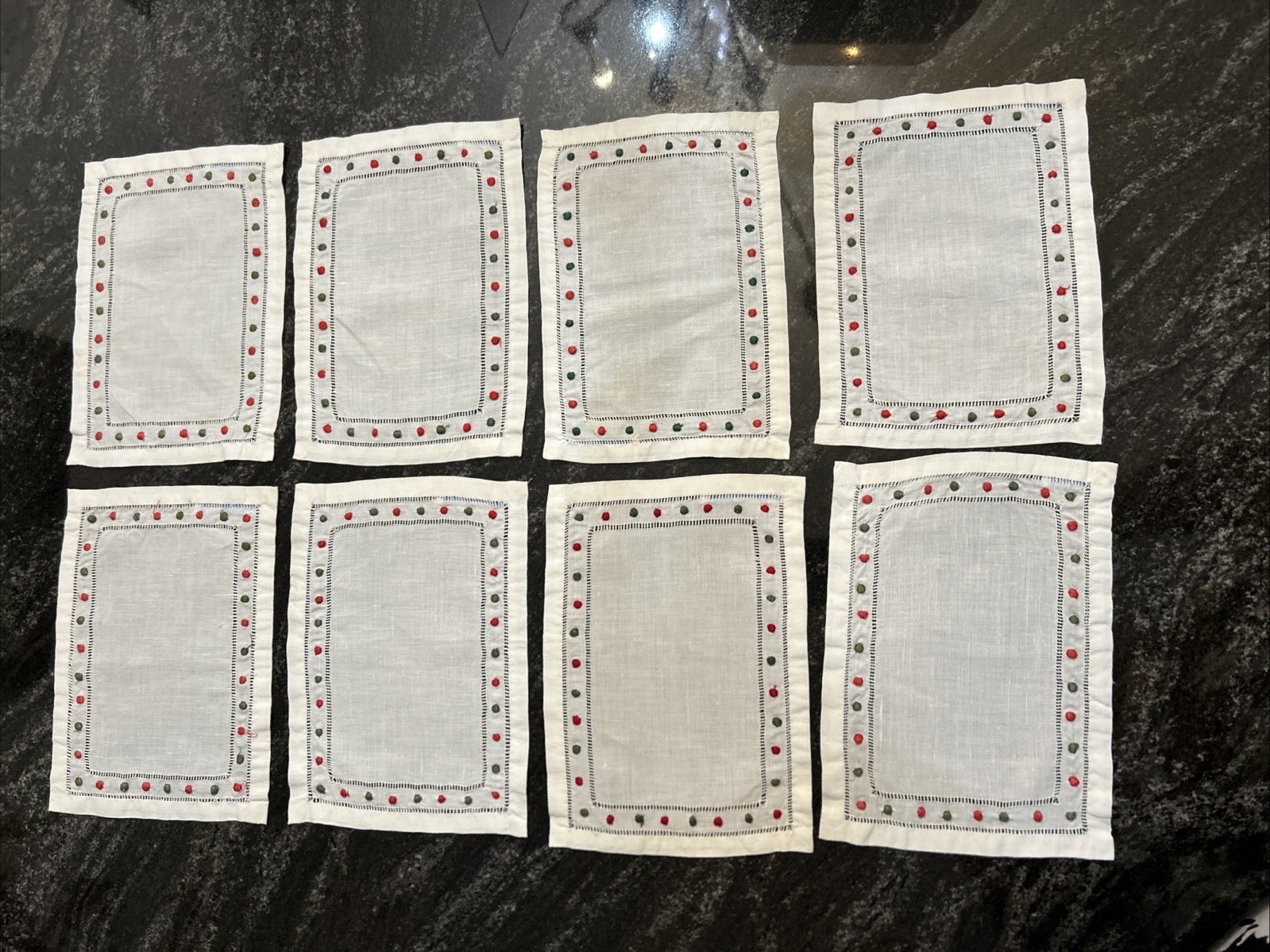 RARE Vtg Set of 8 D Porthault Hand Embroidered Cocktail Napkins White Linen 8x6 RARE Vtg Set of 8 D Porthault Hand Embroidered Cocktail Napkins White Linen 8x6