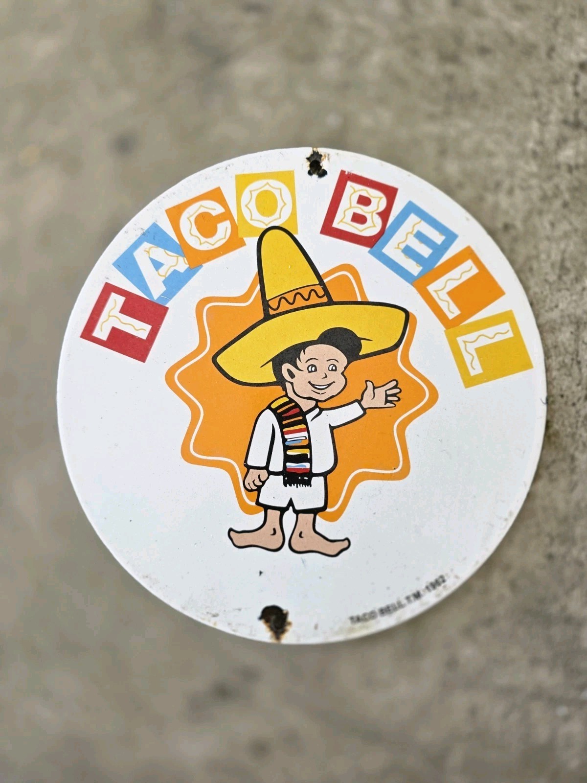 VINTAGE 1962 TACO BELL PORCELAIN SIGN 10\ VINTAGE 1962 TACO BELL PORCELAIN SIGN 10\