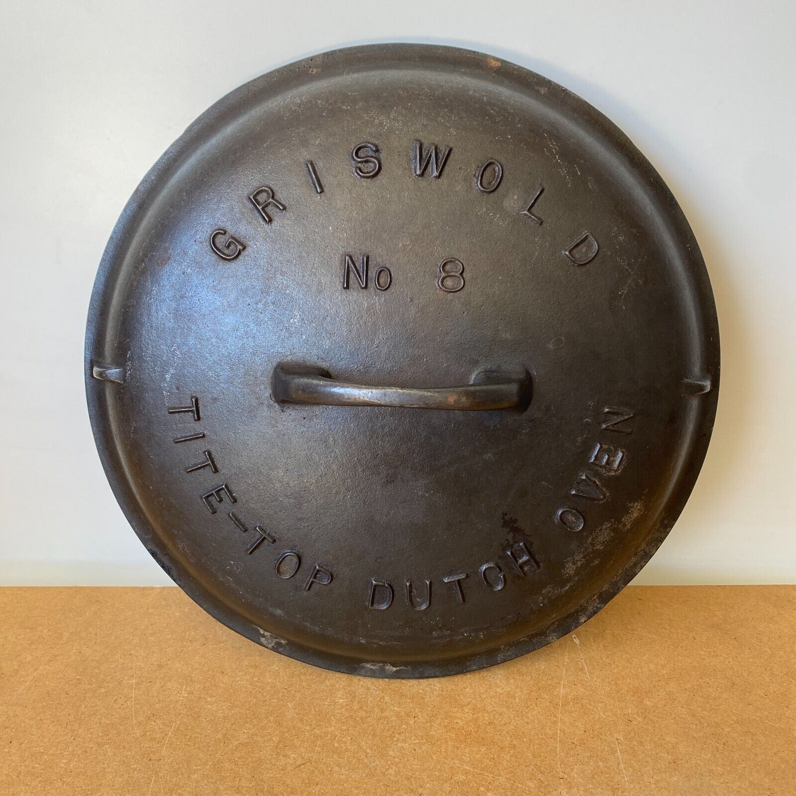 Vintage Griswold No 8 Tite-Top Dutch Oven Cast Iron LID ONLY 2551A USA