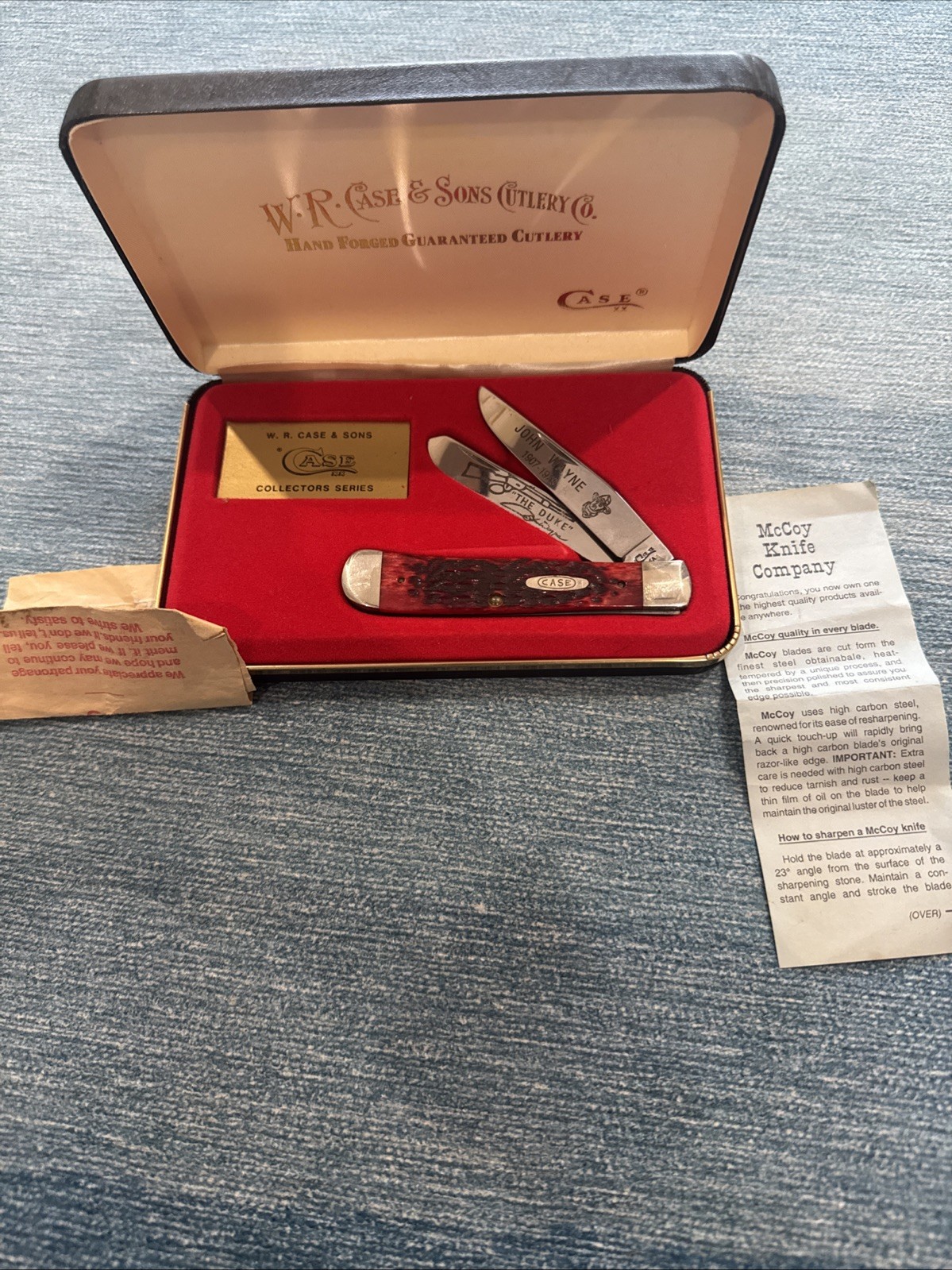 W.R Case And Sons Collector Series Collectible John Wayne CASE 2 BLade Knife