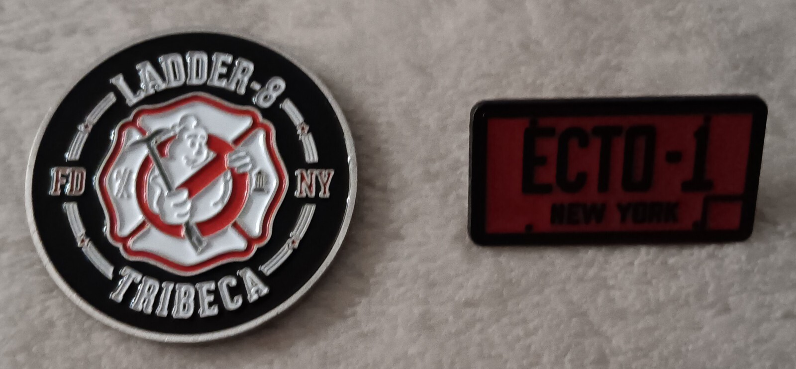 Ladder8 Tribeca New York Fire Department Ghost Busters Challenge Coin FDNY & Pin
