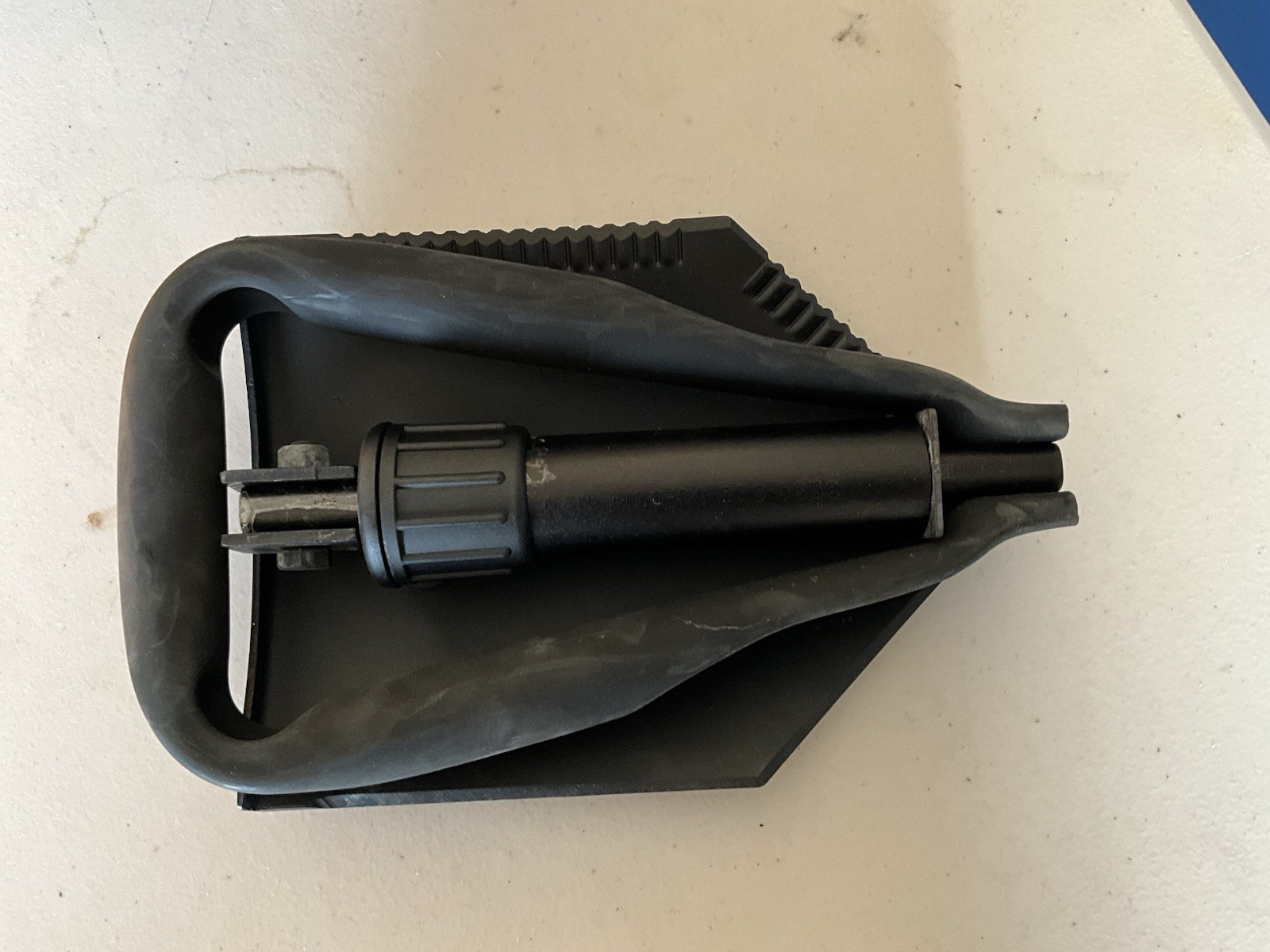 NOS USGI US TRIFOLD ENTRENCHING SHOVEL LIGHTWEIGHT E-TOOL US MILITARY NOS USGI US TRIFOLD ENTRENCHING SHOVEL LIGHTWEIGHT E-TOOL US MILITARY