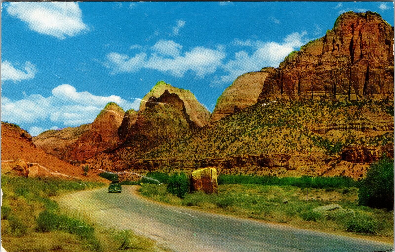 UT-Utah, Zion Canyon, National Park, Scenic View, Vintage Postcard