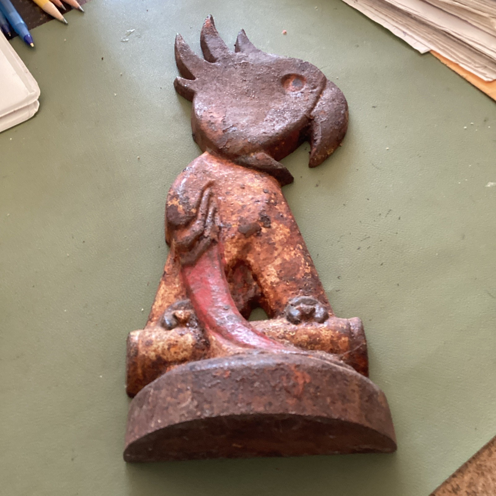 ANTIQUE TAYLOR COOK USA CAST IRON PARROT DOORSTOP