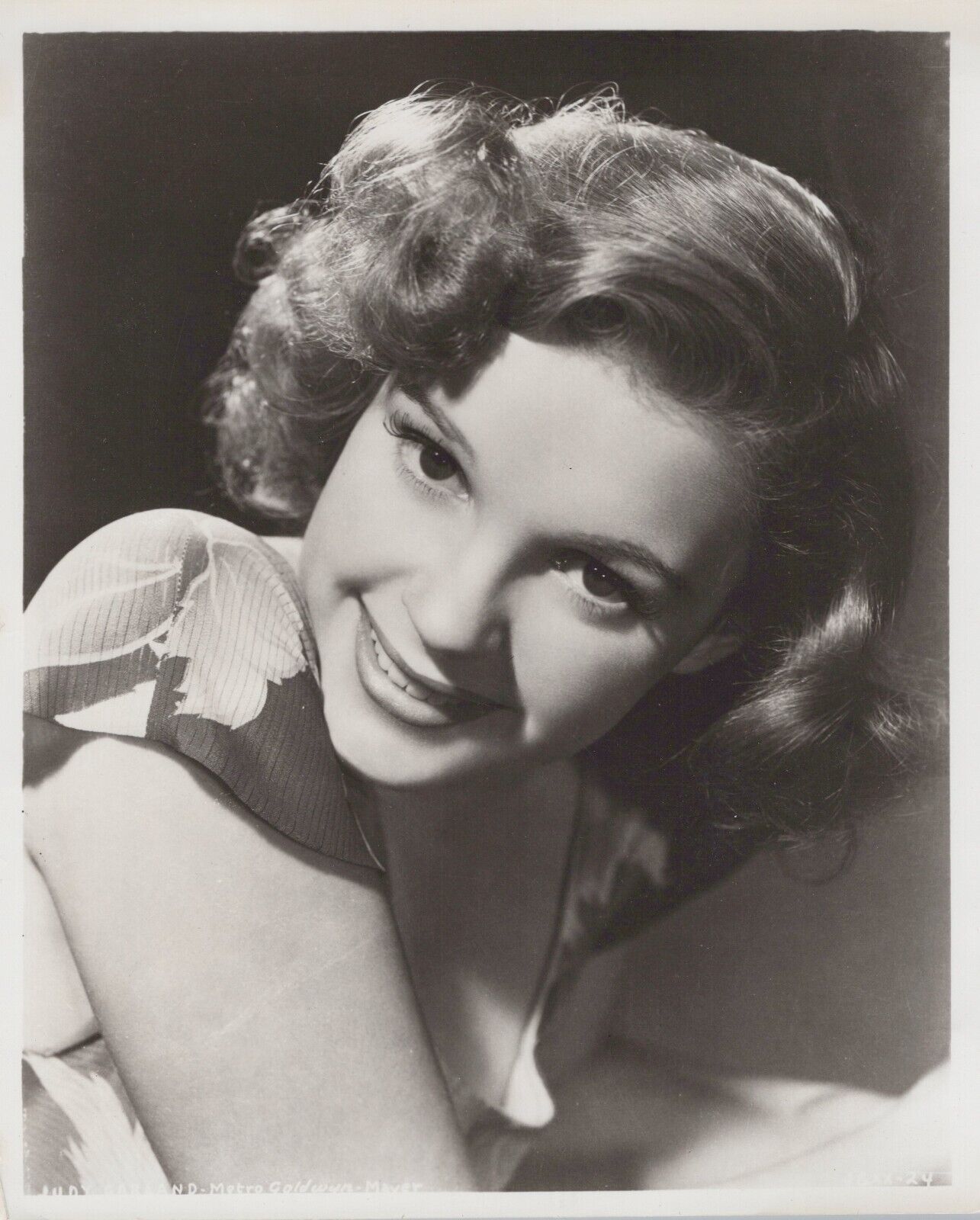Judy Garland (1950s) ❤️ Hollywood Beauty Stunning Vintage MGM Photo K 511