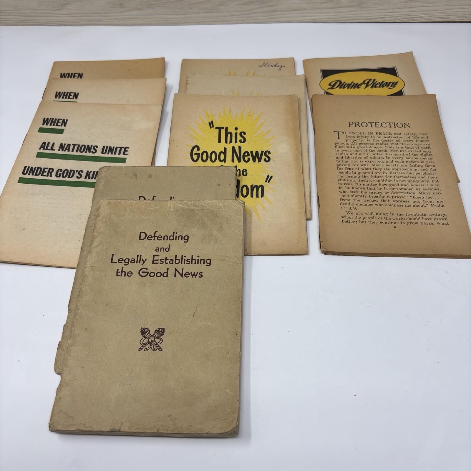 Vintage Watchtower Booklet Pamphlet Lot of 10 Vintage Watchtower Booklet Pamphlet Lot of 10