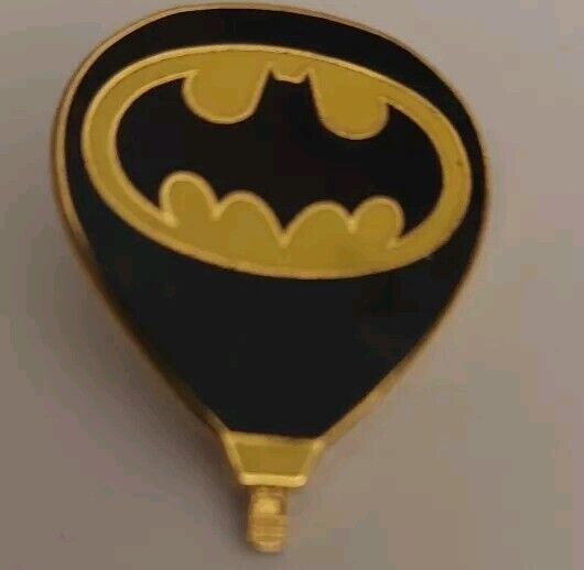 1989 Warner Brothers Batman Balloon Black & Yellow Color Lapel Pin