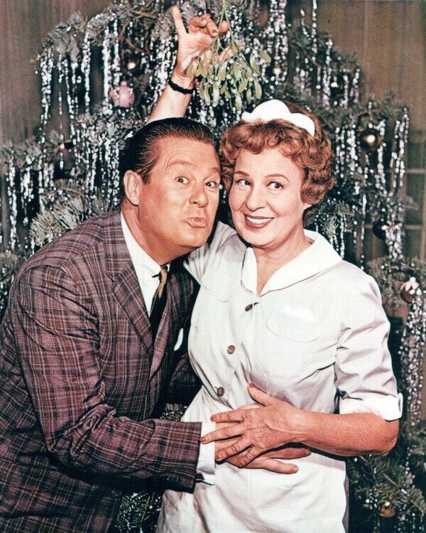 Hazel 1961 sitcom Shirley Booth & Don DeFore pose by Christmas tree 8x10 photo