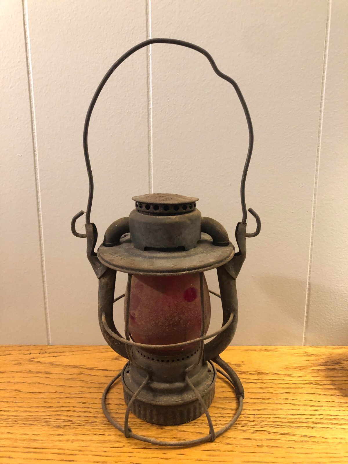 ANTIQUE RAILROAD LANTERN W/ RED GLASS GLOBE MICHIGAN/GREAT LAKES REGION READ
