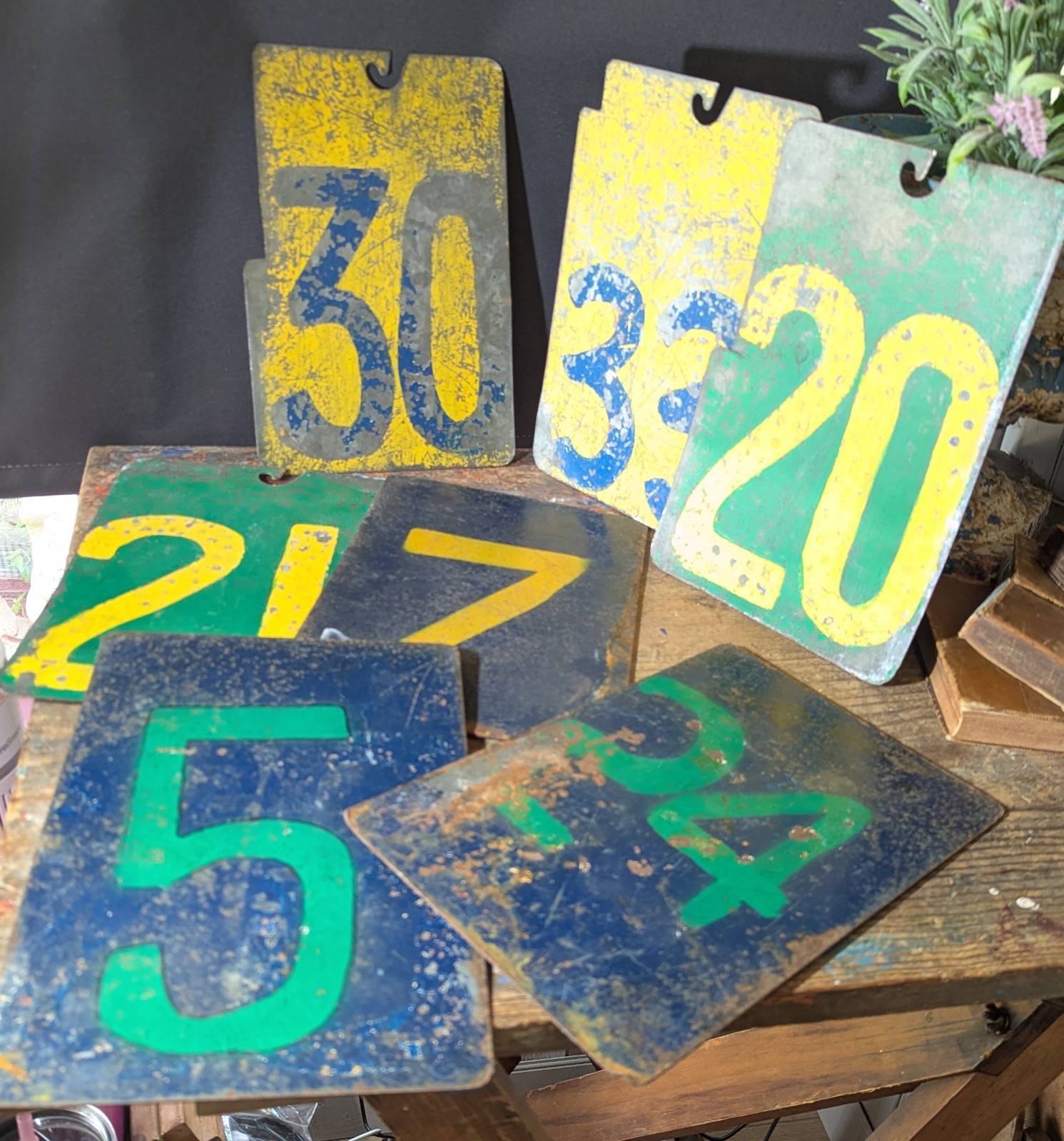 7 vintage large retired Metal Numbers, railway, industrial ,railwayana, salvaged 7 vintage large retired Metal Numbers, railway, industrial ,railwayana, salvaged