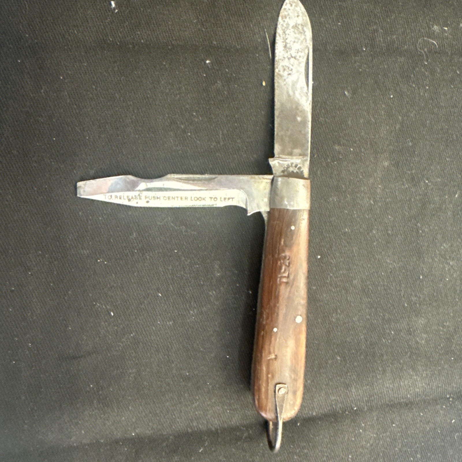 VINTAGE Robeson Pocket Knife